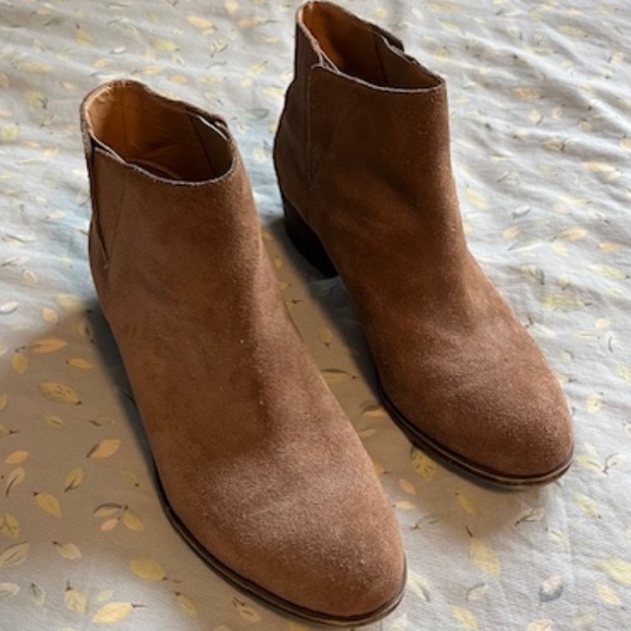 Lucky Brand Women's Boots - Picture 2 of 7